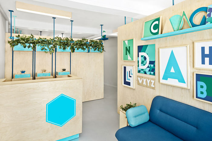 英語教育培訓(xùn)機(jī)構(gòu)前臺裝修設(shè)計(jì)案例效果圖