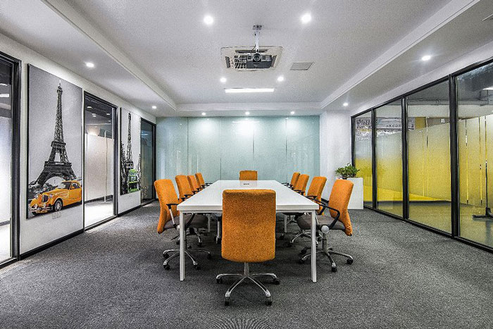 展示器材公司辦公室會議室裝修設計效果圖
