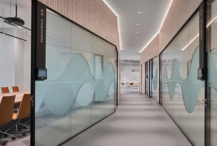 聽力技術(shù)公司辦公室過(guò)道裝修設(shè)計(jì)效果圖