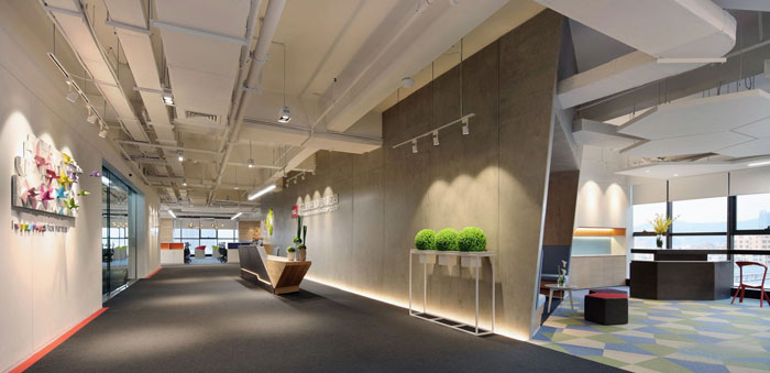 金融集團(tuán)辦公室前臺過道裝修設(shè)計(jì)效果圖